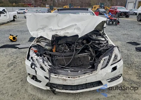 2012 Mercedes-Benz E 350 из США, поврежденный, VIN WDDHF5KBXCA545947